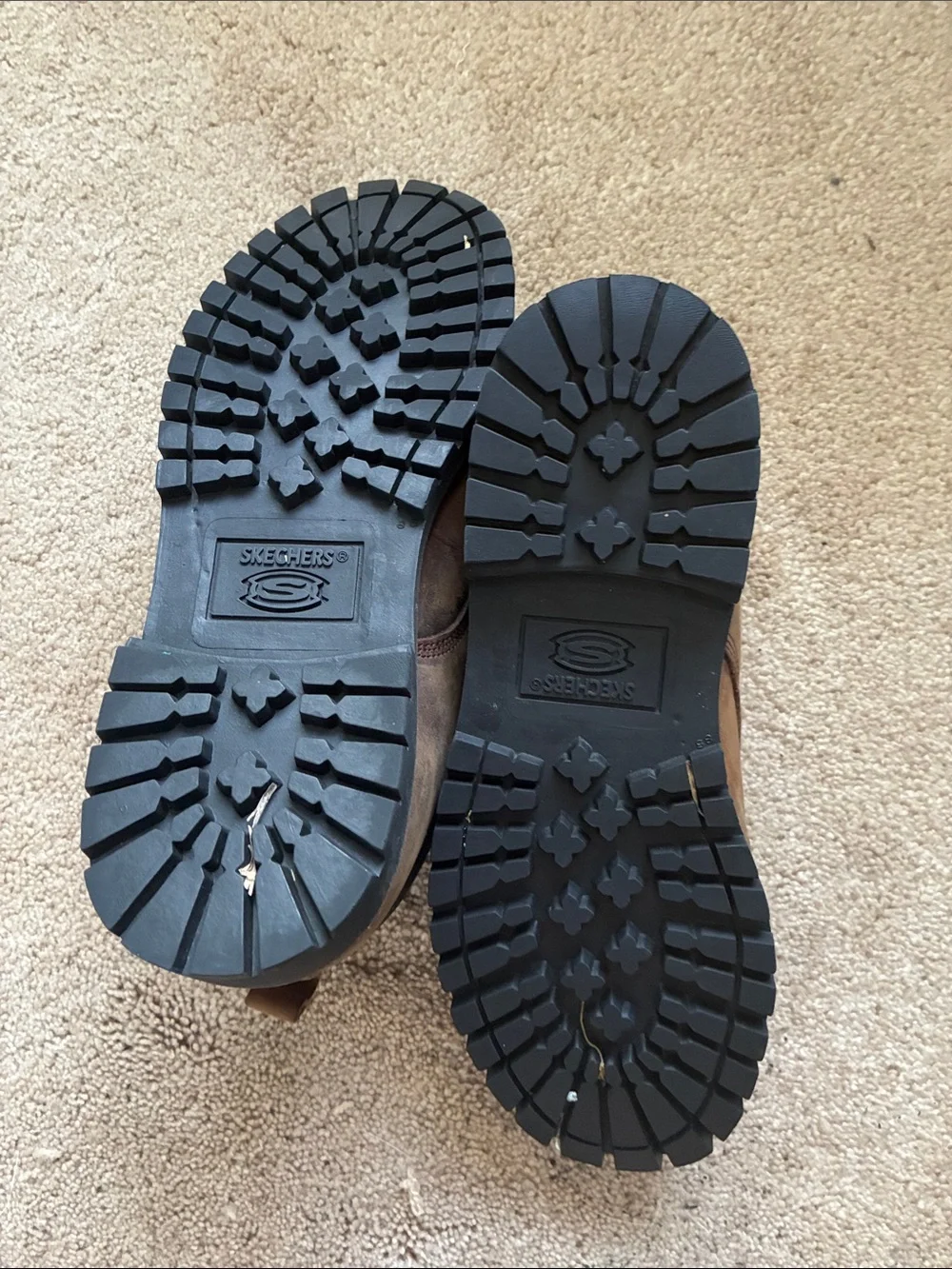 Sketchers Leather Work-Style Lace-Up Shoes